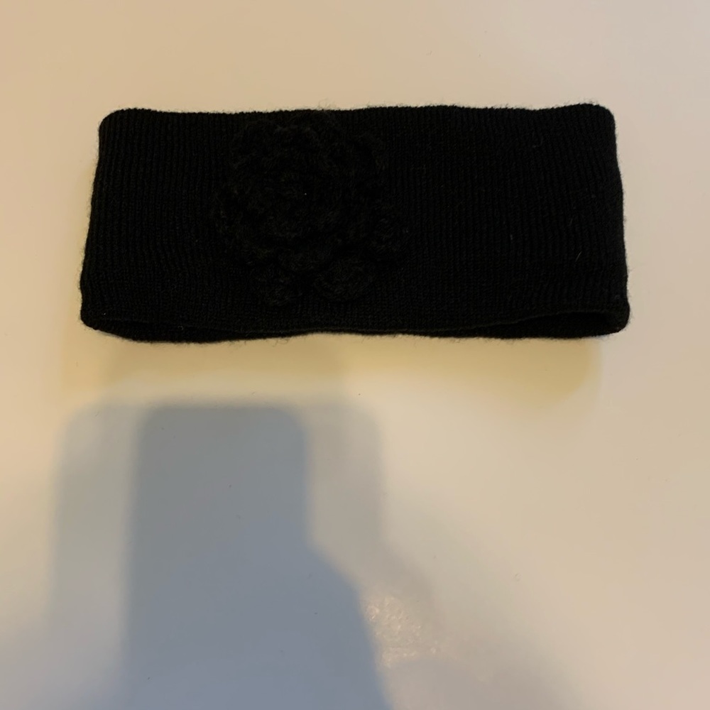 🤩Kids headband for winter has crocheted flower